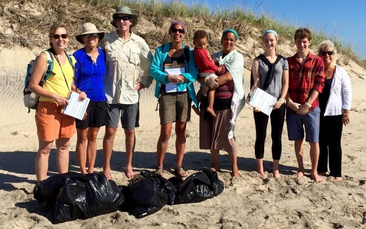 Beach Clean Up Group (1)