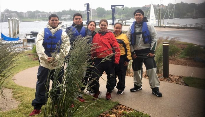 Holyoke-youth-sailing-outfits